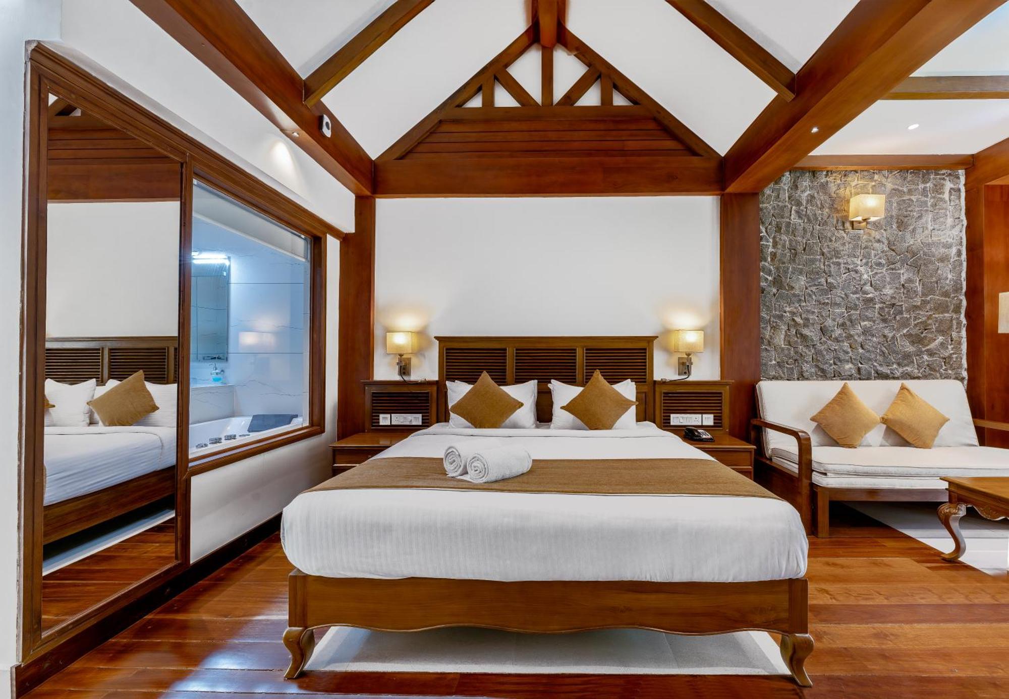 Le Montfort Resort Мунар Екстериор снимка